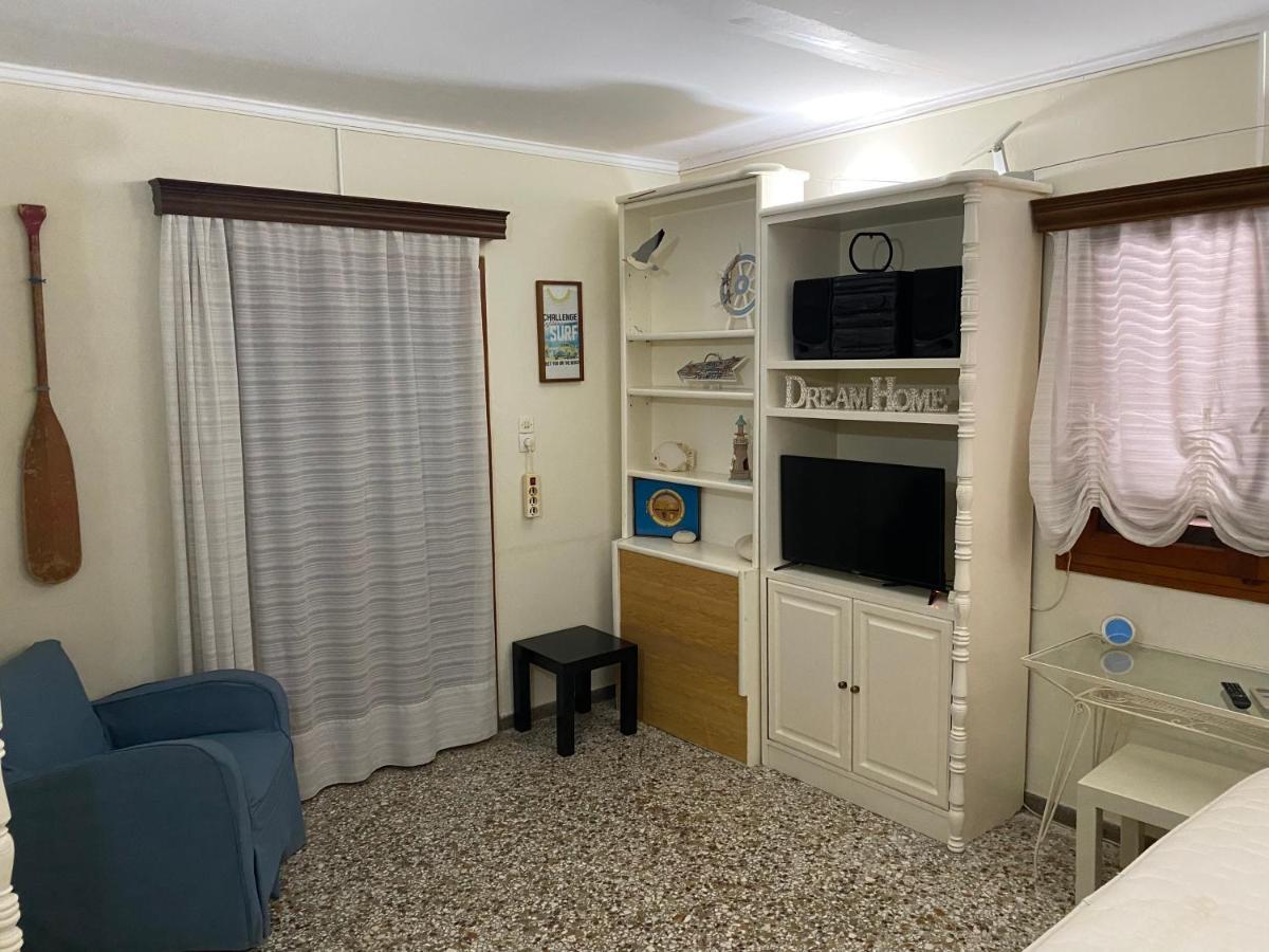 Alexia'S Beach House Kato Assos Ngoại thất bức ảnh